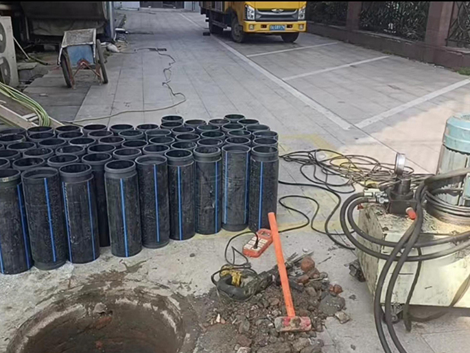 玉溪PE置换管厂家 DN315置换管 非开挖管短管置换